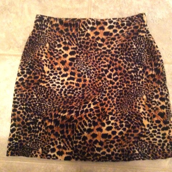 Aziz Cheetah Print Skirt Sz Medium - Picture 1 of 3